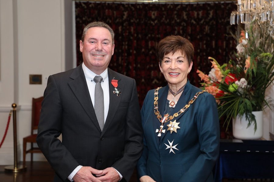 Paul Norris with Governor-General Dame Patsy Reddy (May 2021)